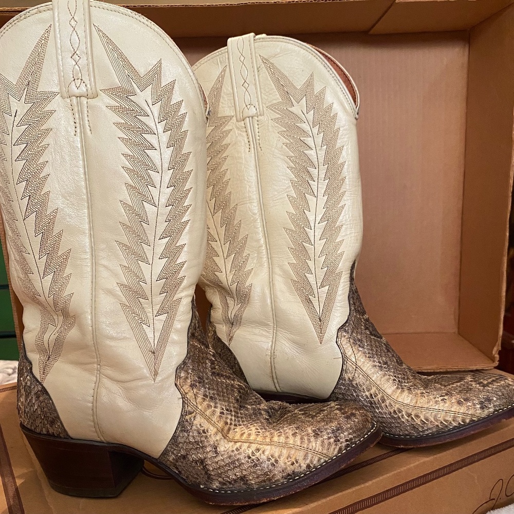 Women’s Vintage J Chisholm Hand Crafted Boots